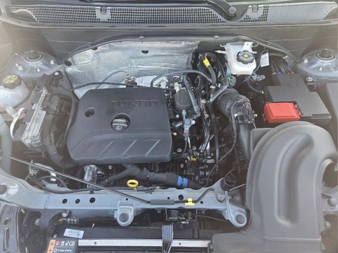 Used 2026 Buick Encore GX Avenir w/ Avenir Technology Package image 40