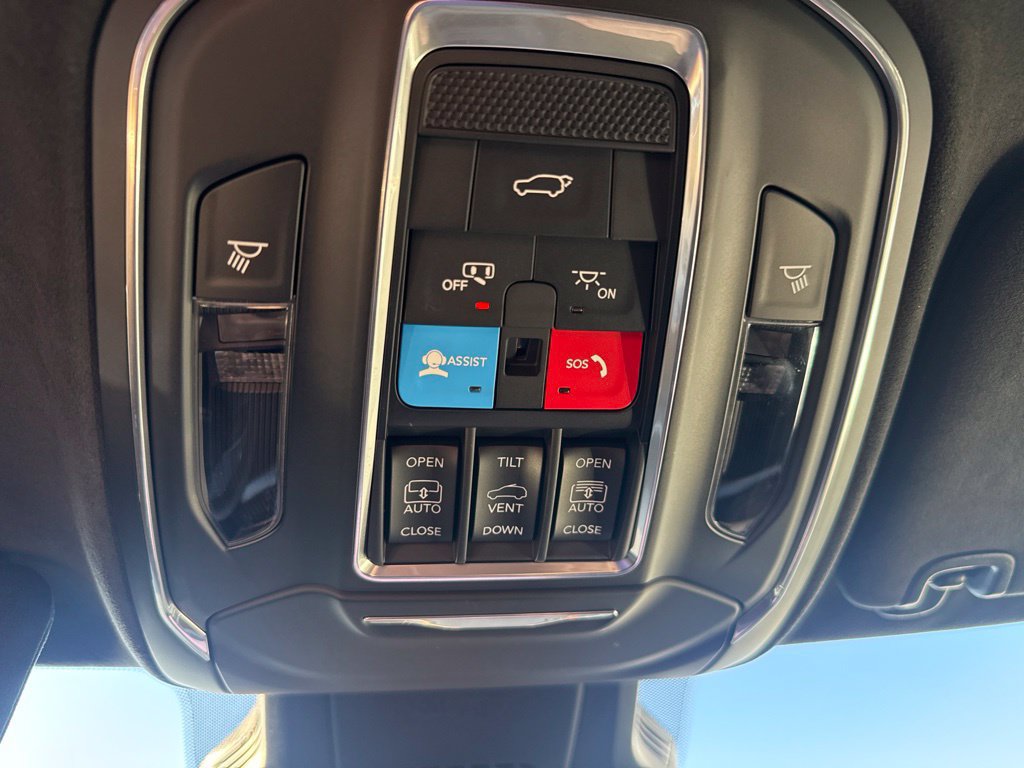 Used 2025 Jeep Wagoneer S Launch Edition AWD/4WD image 26