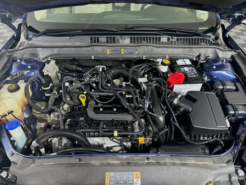 Used 2018 Ford Fusion SE w/ Fusion SE Technology Package FWD image 34
