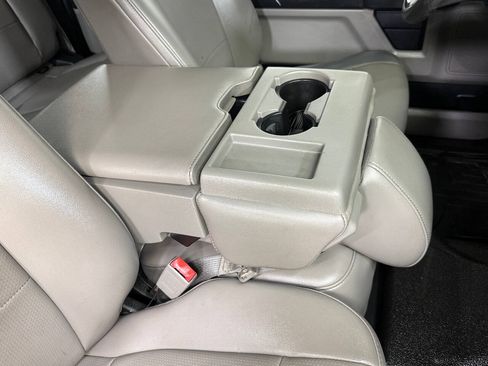 Used 2019 Ford F250 XL w/ Power Equipment Group AWD/4WD image 39