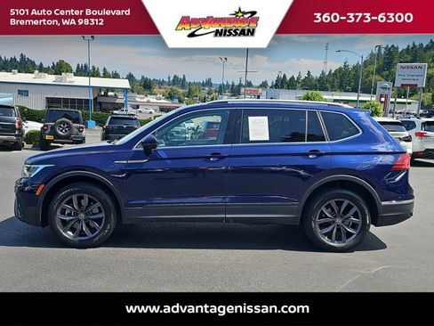Used 2022 Volkswagen Tiguan SE image 2