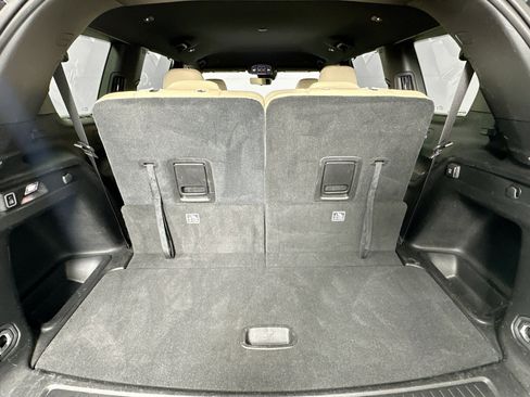Used 2023 Jeep Grand Cherokee L Limited w/ Luxury Tech Group II RWD image 26