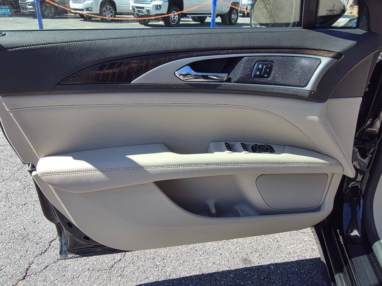 Used 2017 Lincoln MKZ Reserve w/ Technology Package AWD/4WD image 13