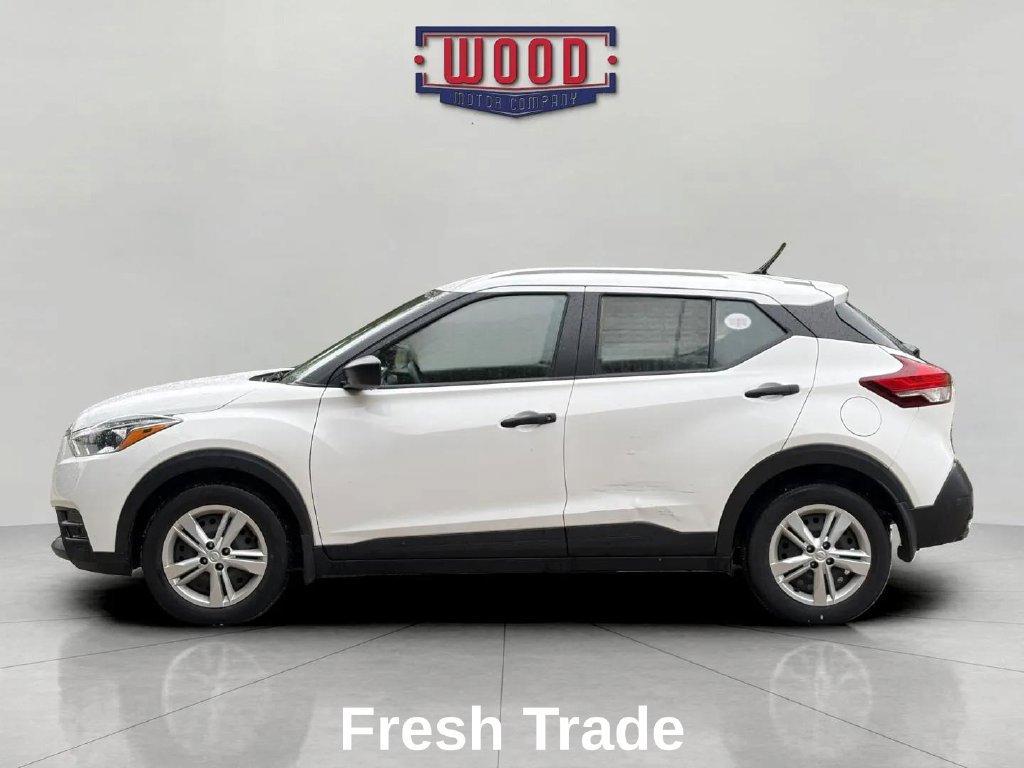 Used 2018 Nissan Kicks S FWD image 4