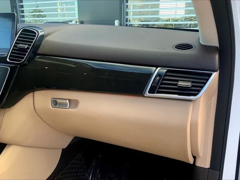 Used 2017 Mercedes-Benz GLE 350 image 17