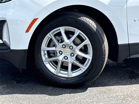 Used 2024 Chevrolet Equinox LT image 46