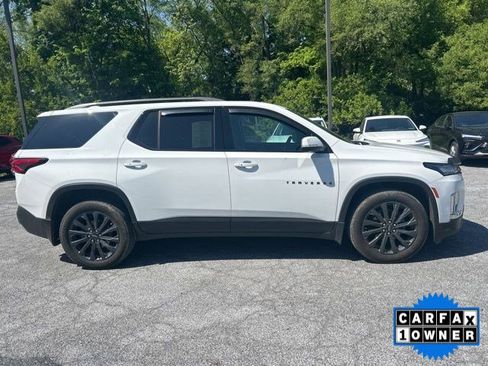 Used 2023 Chevrolet Traverse RS AWD/4WD image 2