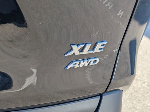 Used 2019 Toyota RAV4 XLE image 16