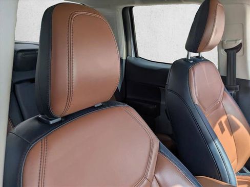 Used 2022 Ford Maverick Lariat image 14