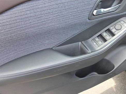 Certified 2023 Nissan Rogue SV AWD/4WD image 6