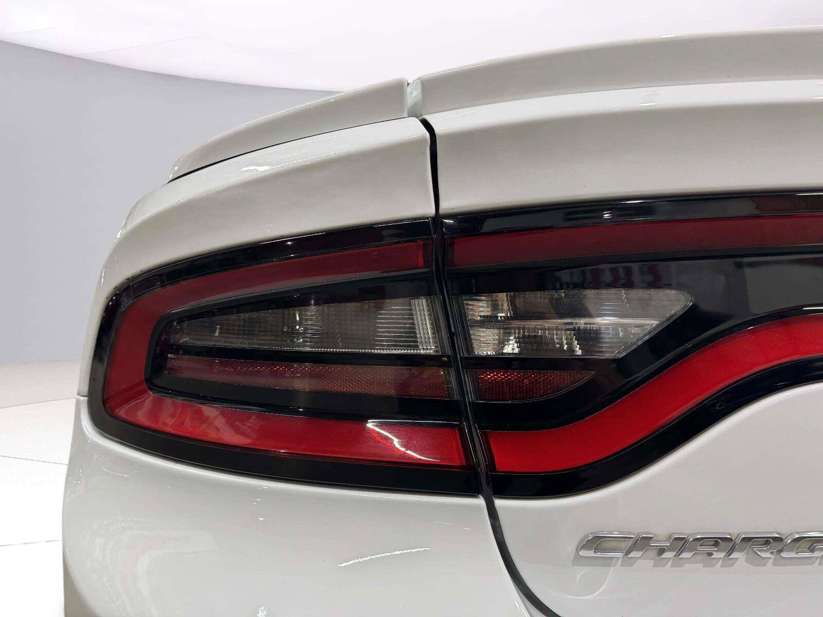Used 2018 Dodge Charger R/T w/ Plus Group RWD image 14