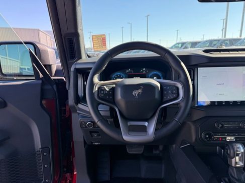 New 2025 Ford Bronco Badlands image 13
