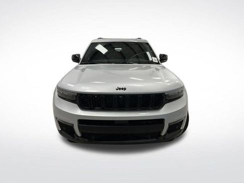 New 2025 Jeep Grand Cherokee L Limited w/ Luxury Tech Group II image 12