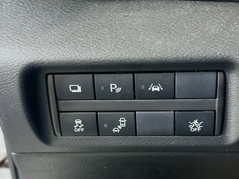 Used 2024 Nissan Kicks S FWD image 16