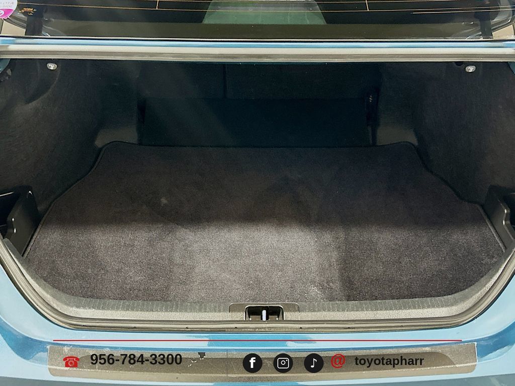 Used 2025 Toyota Camry LE w/ Convenience Package FWD image 23