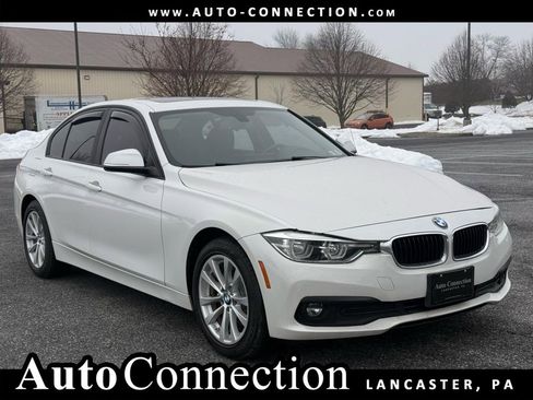 Used 2018 BMW 320i xDrive Sedan w/ Premium Package image 1