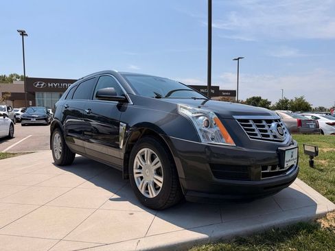 Used 2013 Cadillac SRX Luxury w/ Driver Awareness Package FWD image 11