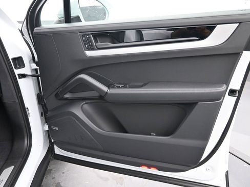 New 2025 Porsche Cayenne S image 11