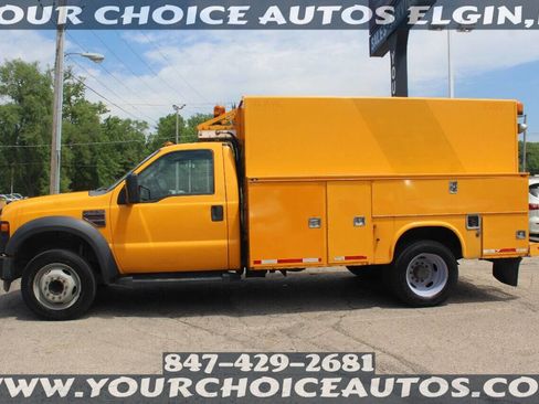Used 2009 Ford F550 2WD Regular Cab Super Duty image 2