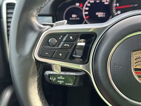 Used 2021 Porsche Cayenne GTS w/ Premium Package AWD/4WD image 29