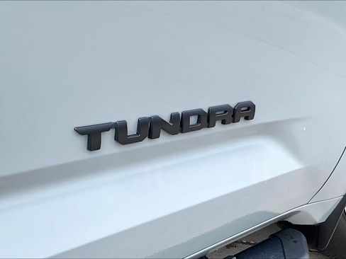 Used 2022 Toyota Tundra SR5 w/ TRD Off-Road Package image 10