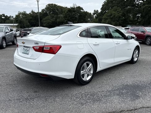 Used 2024 Chevrolet Malibu LS w/ Driver Confidence Package FWD image 5