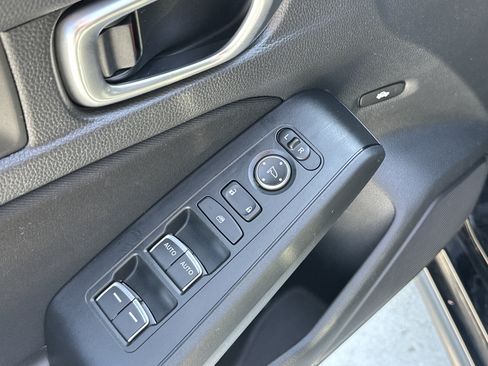 Used 2023 Honda Civic Sport image 15