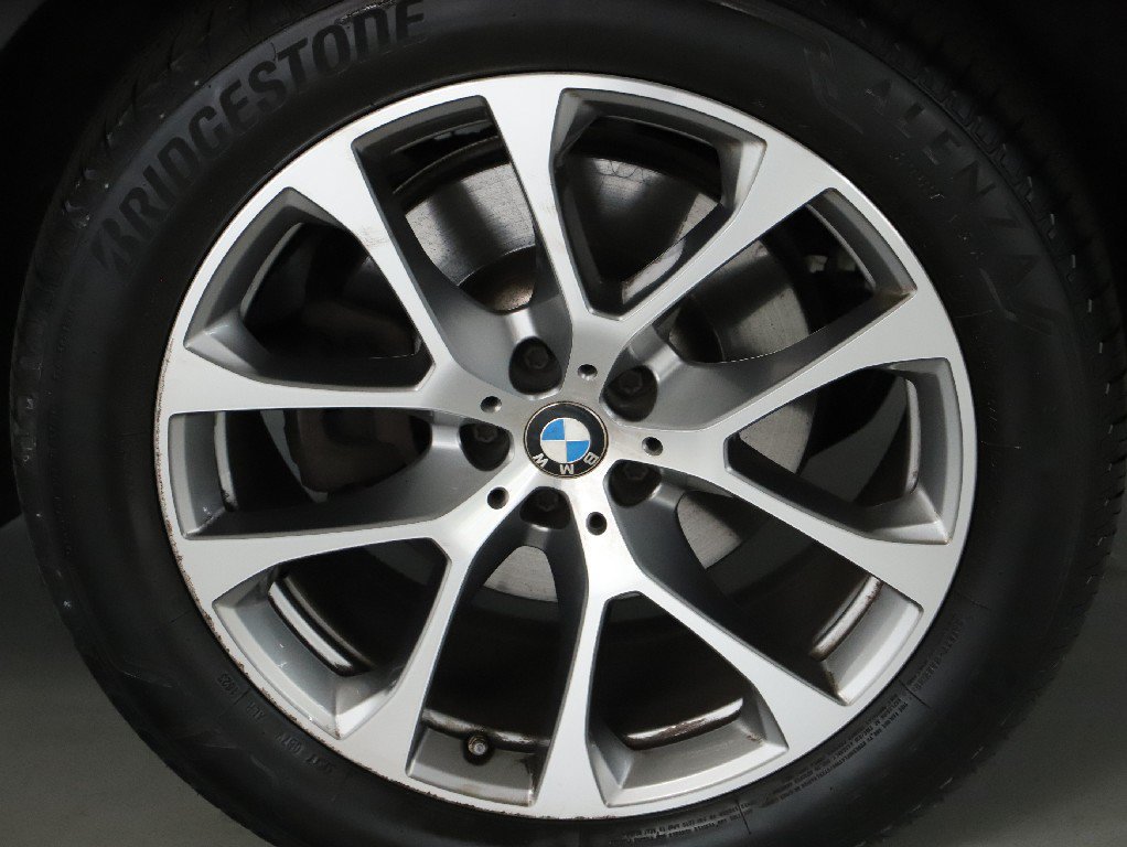 Used 2023 BMW X5 xDrive40i w/ Premium Package AWD/4WD image 45
