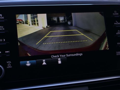 Used 2018 Honda Accord Sport image 15