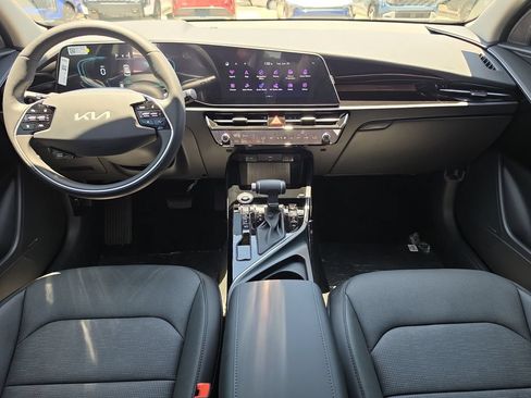 New 2026 Kia Niro FWD image 12