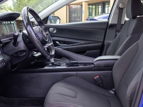 Used 2021 Hyundai Elantra SEL w/ Convenience Package FWD image 15