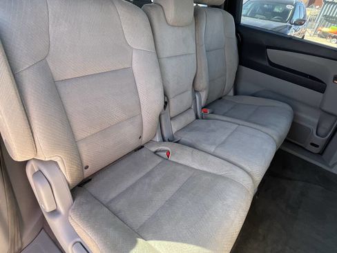 Used 2017 Honda Odyssey SE image 29