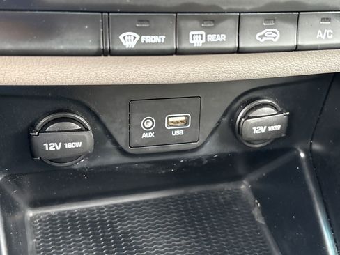 Used 2017 Hyundai Tucson SE AWD/4WD image 16
