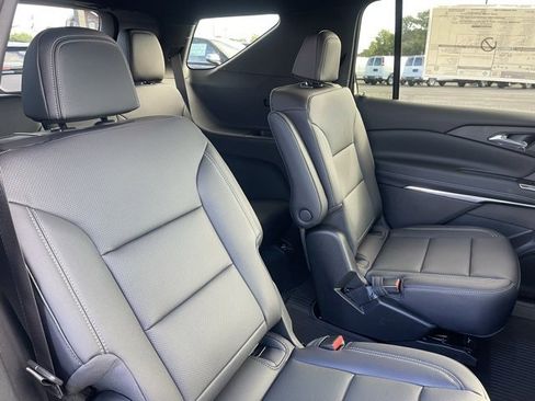 New 2026 Chevrolet Traverse LT w/ Driver Confidence Package image 10