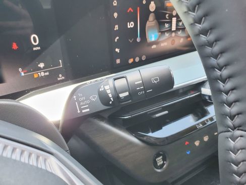 Used 2025 Nissan Murano Platinum w/ Cargo Package AWD/4WD image 26