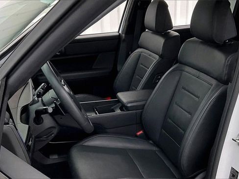 Certified 2024 Hyundai Santa Fe Calligraphy image 8