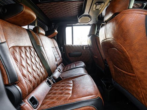 Used 2021 Jeep Gladiator Overland w/ Popular Equipment Package image 33