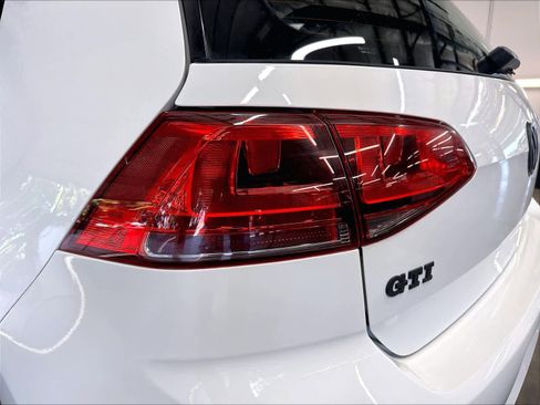 Used 2016 Volkswagen GTI S FWD image 26