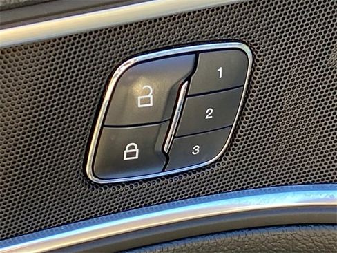 Used 2017 Ford Explorer Limited image 14