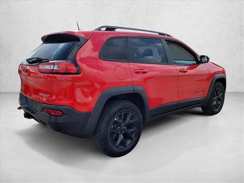 Used 2017 Jeep Cherokee Trailhawk AWD/4WD image 5