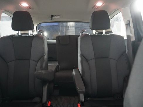 Certified 2024 Subaru Ascent Premium w/ Convenience Package image 31