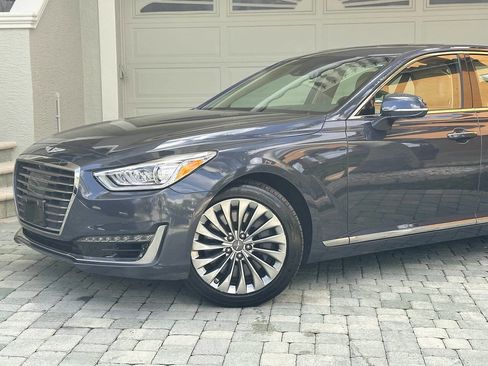 Used 2017 Genesis G90 5.0 Ultimate RWD image 2