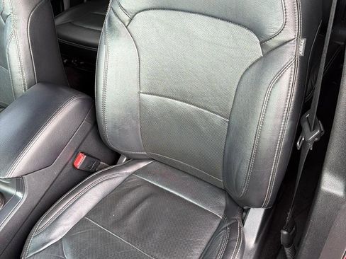 Used 2017 Ford Explorer Limited FWD image 25