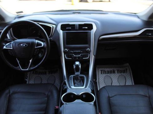 Used 2016 Ford Fusion SE w/ Equipment Group 202A FWD image 13