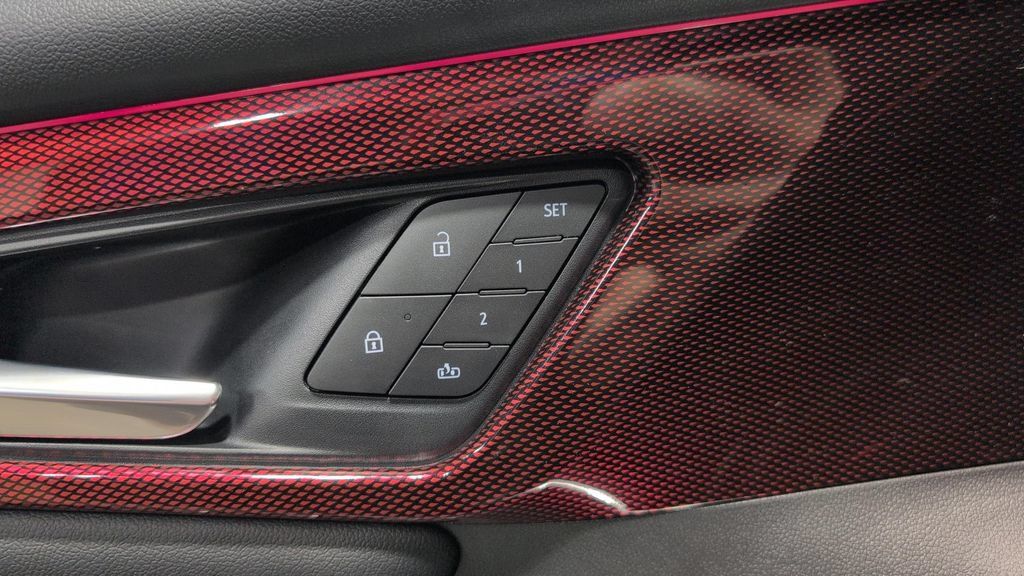 New 2026 Chevrolet Traverse RS FWD image 8