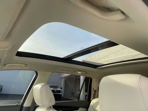 Used 2020 Cadillac XT6 Premium Luxury AWD/4WD image 20