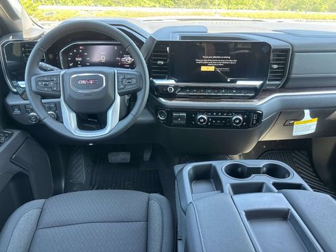 New 2026 GMC Sierra 1500 SLE w/ Preferred Package AWD/4WD image 7