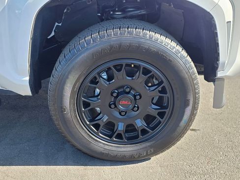 Used 2024 Toyota Tacoma SR5 RWD image 8