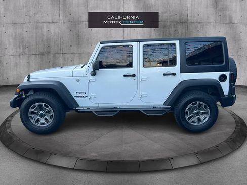 Used 2016 Jeep Wrangler Unlimited Sport w/ Connectivity Group AWD/4WD image 8