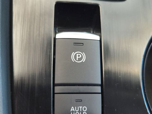 Used 2023 Nissan Rogue SV image 26